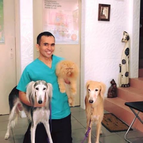 HESHMAEL'S CLINIC FOR PETS SDN. BHD. logo