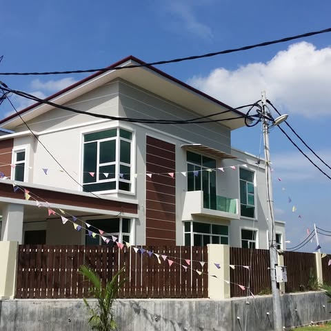 MGM MAJU HOLDING SDN. BHD. logo